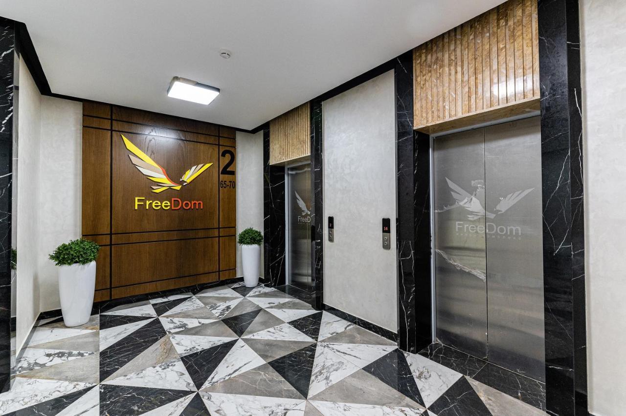 Уютная 1 Комнатная Freedom Lejlighed Astana Eksteriør billede